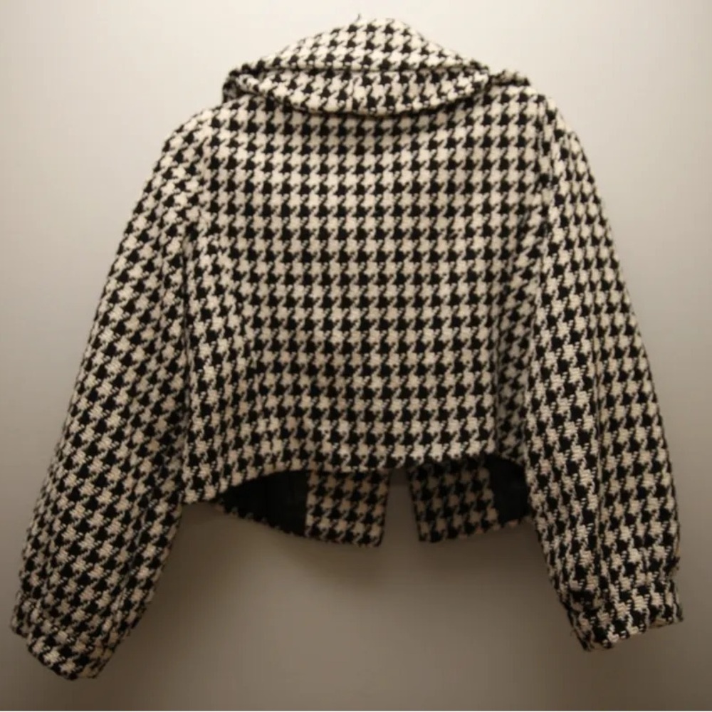 Houndstooth Patterned Coat - image 2